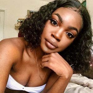 Meet your Posher, Khadijah